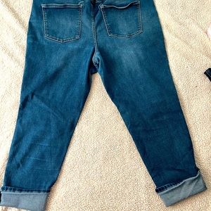 Womens Maurices cuffed cropped skinny jeans.size 18